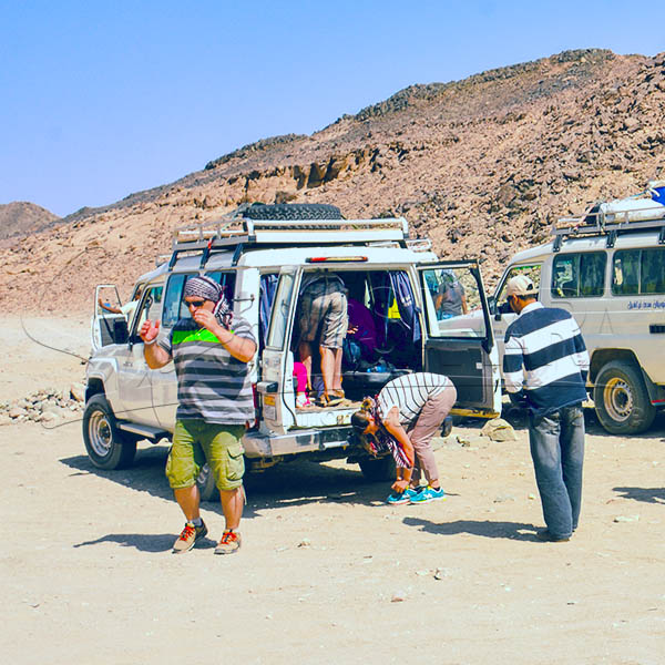 Safari cu jeep la Hurghada